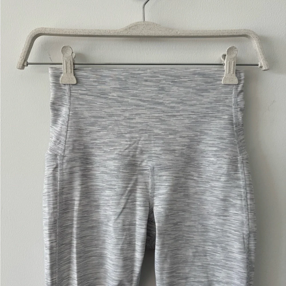 LULULEMON Wunder Under Crop High Rise Roll Down Scallop Luxtreme 23” Leggings